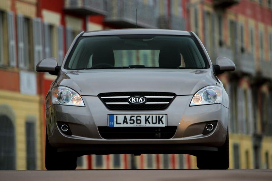  Kia cee&rsquo;d 2007 года  (фото 31 из 36)
